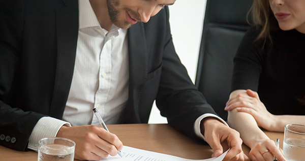 Direito Comercial e Empresarial